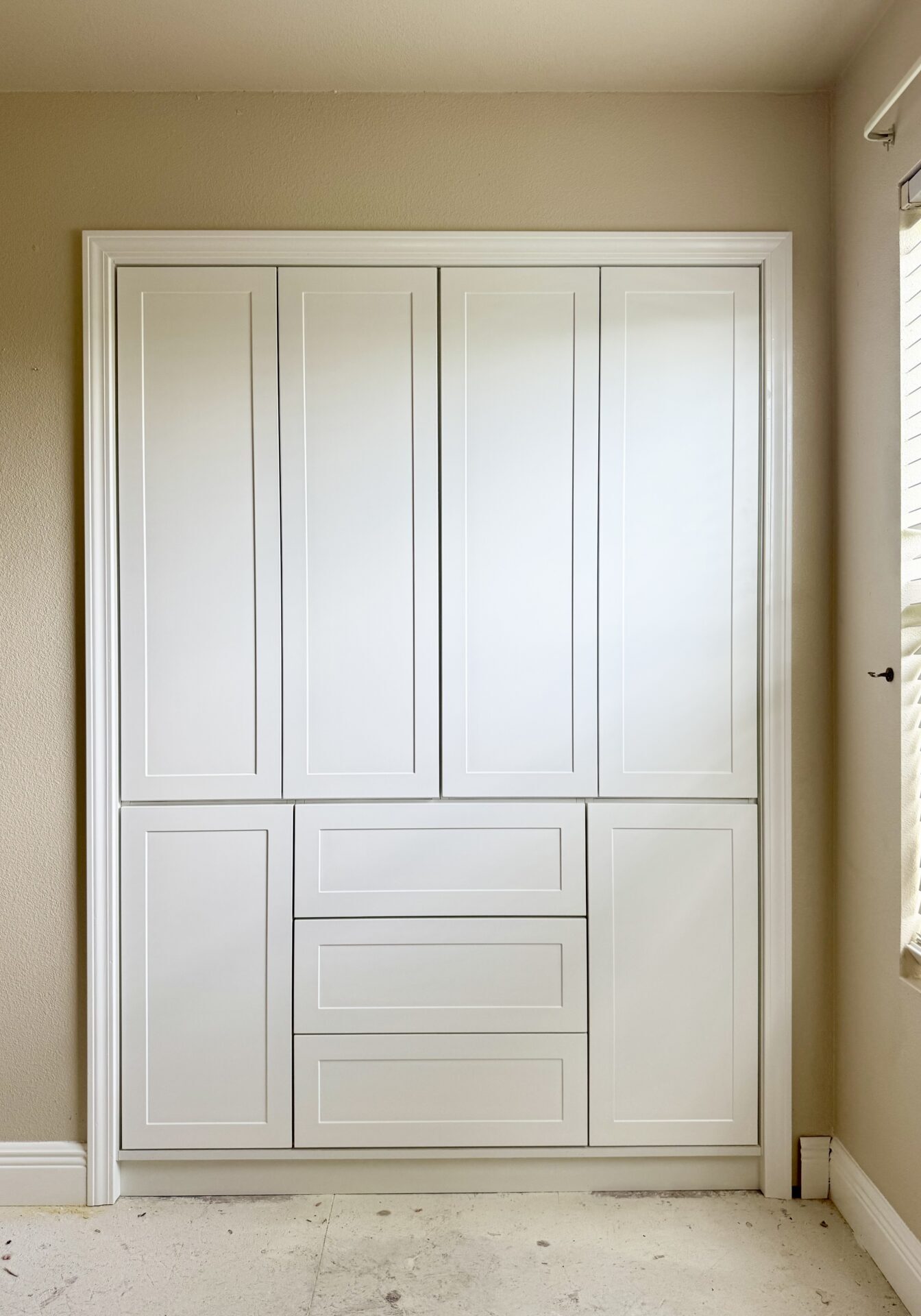 TUMERIC CUSTOM CLOSET