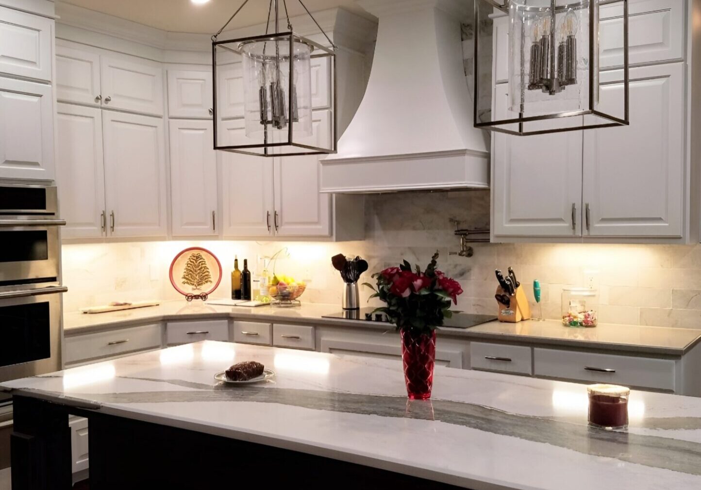 Image White Kitchen that looks very cool